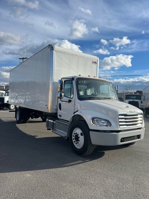 2025 FREIGHTLINER BUSINESS CLASS M2 106 PLUS WD4579 - image 1 of 2