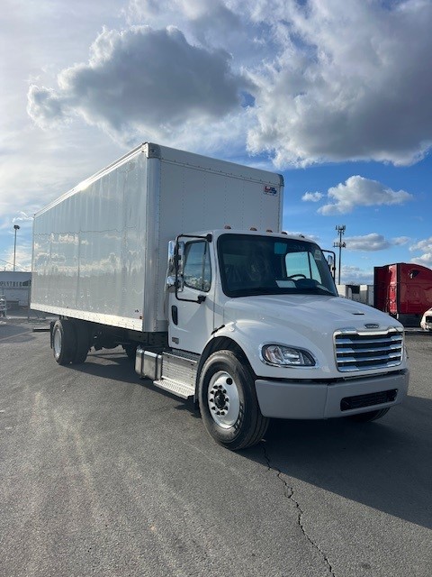 2025 FREIGHTLINER BUSINESS CLASS M2 106 PLUS WD4578 - image 1 of 6