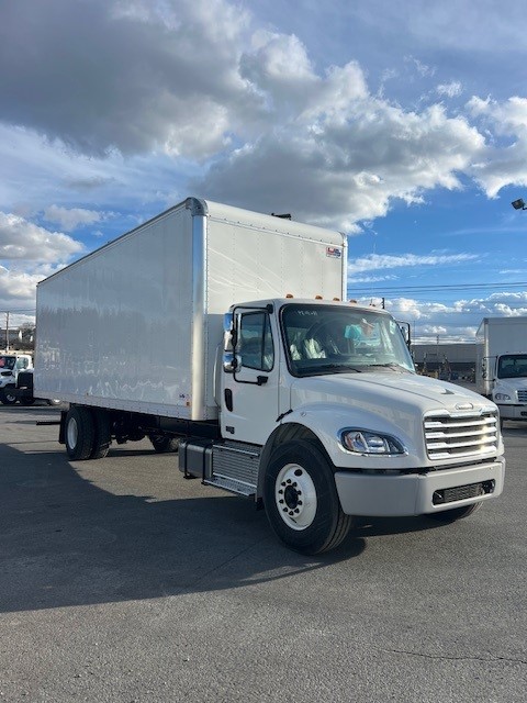 2025 FREIGHTLINER BUSINESS CLASS M2 106 PLUS WD4577 - image 1 of 6