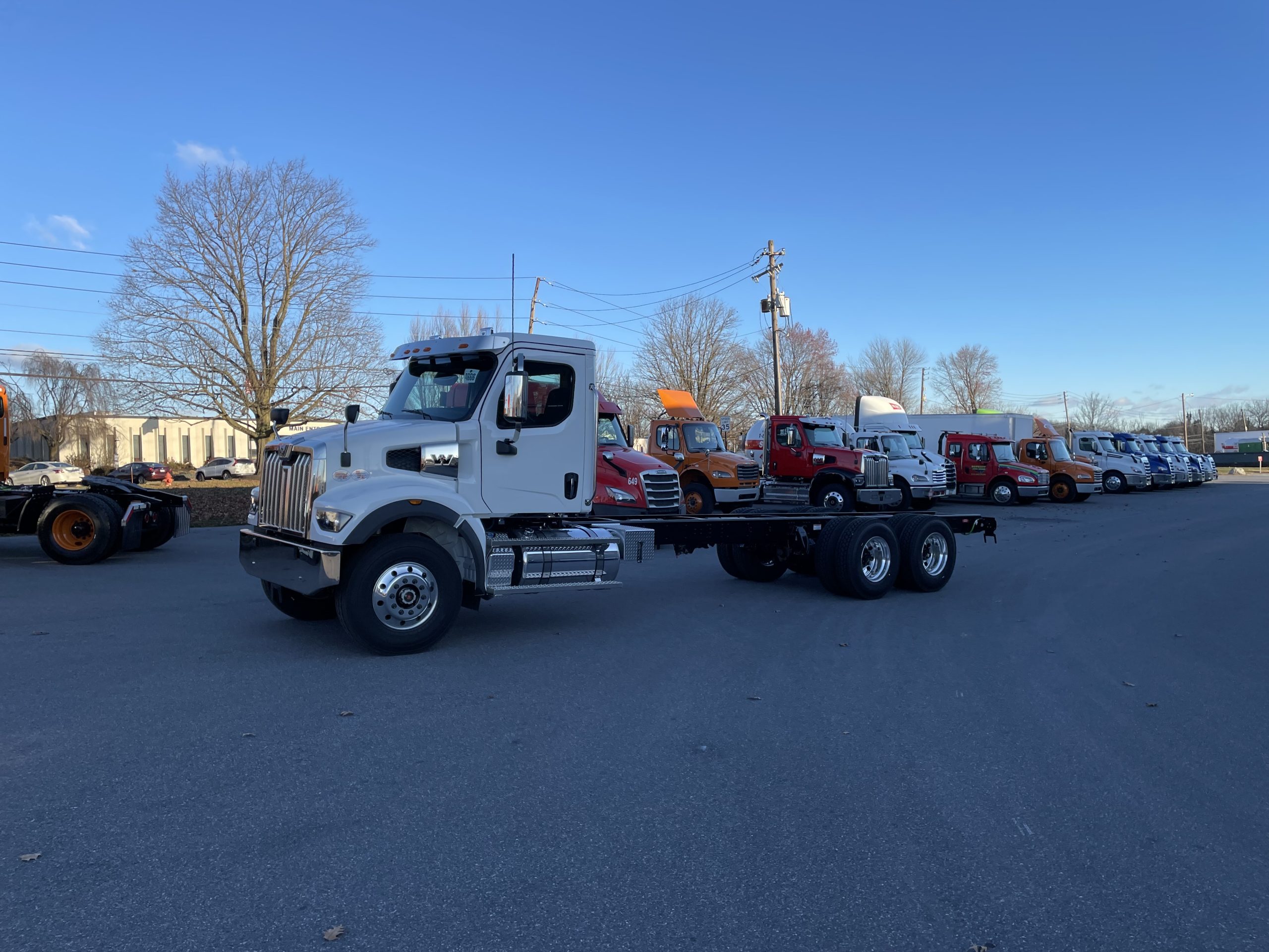 2025 WESTERN STAR 47X WC1691 - image 5 of 6