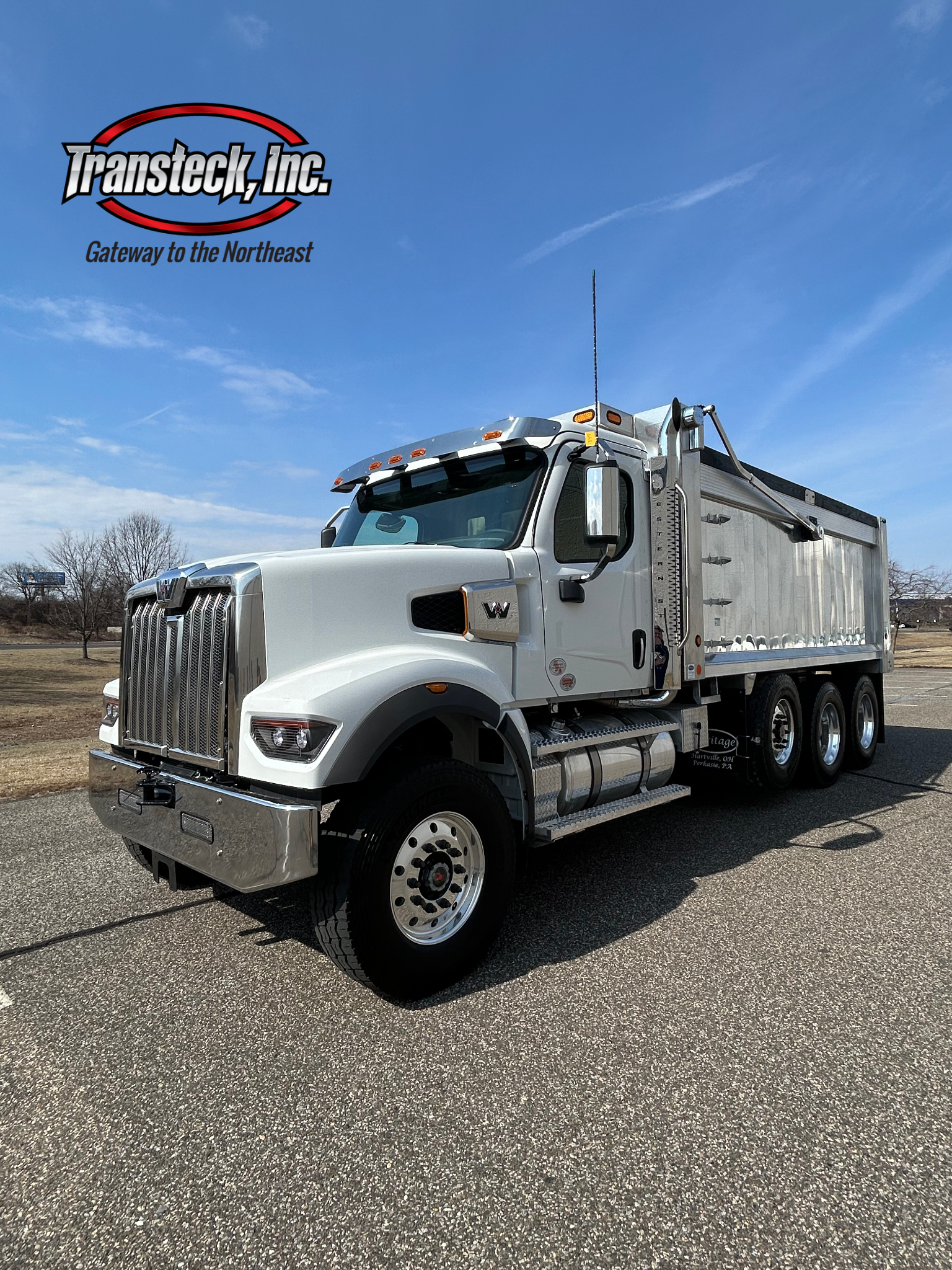 2025 WESTERN STAR 49X VY1847 - image 1 of 5